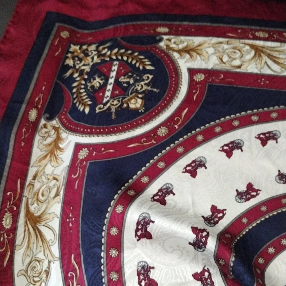 Elegant Red and Blue Patterned Scarf